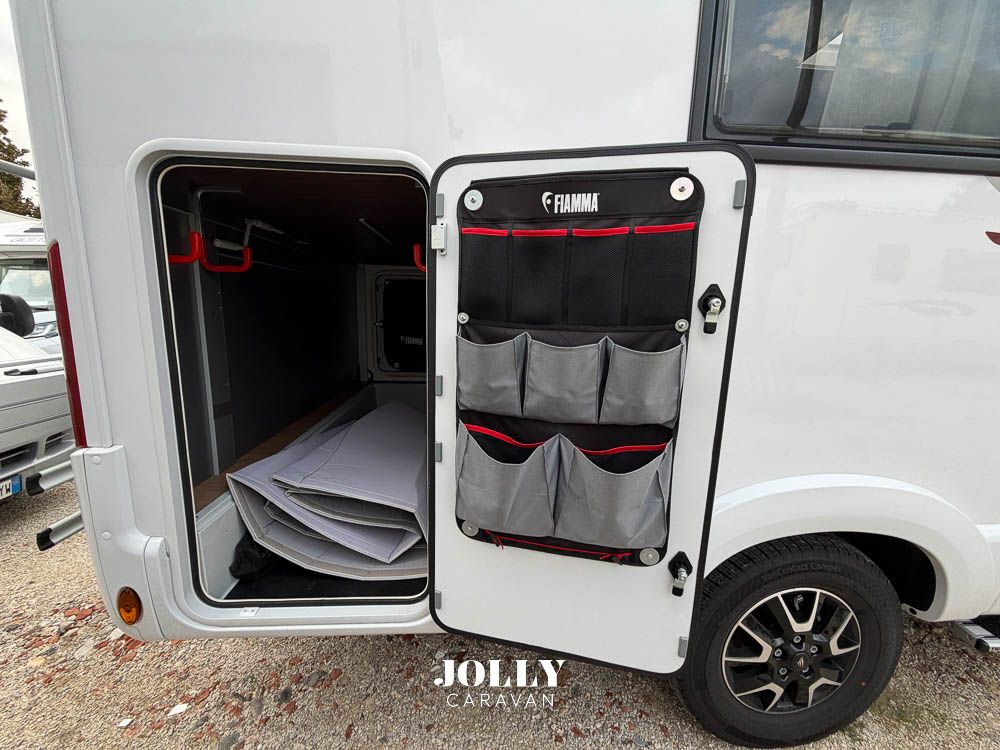 RAPIDO 854F GARAGE - Motorhome Usato Padova Motorhome Usato Veneto - Jolly Caravan -03.jpg